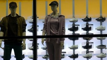 Обувная сеть Rockport уходит из России Обувная сеть Rockport уходит из России