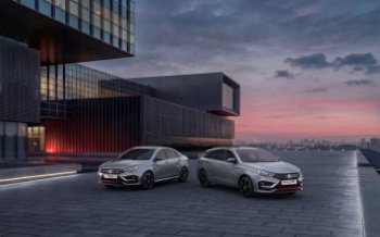 Недельные продажи новых легковых авто достигли рекордных значений Недельные продажи новых легковых авто достигли рекордных значений