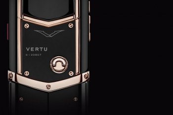Vertu анонсировала возвращение на рынок 17 октября Vertu анонсировала возвращение на рынок 17 октября