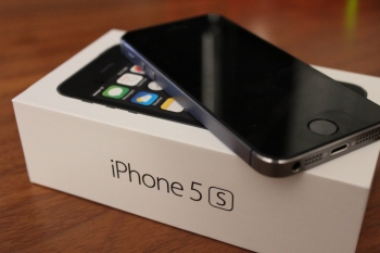 Цены на iPhone 5s в России упали ниже 20 000 рублей Цены на iPhone 5s в России упали ниже 20 000 рублей
