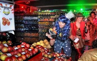 Ритейлер Dirk может превратить свои магазины в ночные клубы Ритейлер Dirk может превратить свои магазины в ночные клубы