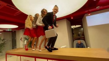 ФАС признала незаконным клип от «Альфа-банка» и Моргенштерна «Клип за 10 лямов» ФАС признала незаконным клип от «Альфа-банка» и Моргенштерна «Клип за 10 лямов»