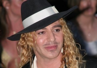 Джон Гальяно: Как уничтожить карьеру одной фразой и восстать из пепла Джон Гальяно: Как уничтожить карьеру одной фразой и восстать из пепла