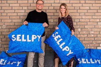 Fast Fashion и повторные продажи б/у вещей – сочетание несочетаемого или путь к сердцу ответственного потребителя? Fast Fashion и повторные продажи б/у вещей – сочетание несочетаемого или путь к сердцу ответственного потребителя?