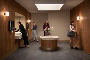 Люди не ощущают себя в безопасности, пользуясь сушилками для рук в общественных туалетных комнатах Люди не ощущают себя в безопасности, пользуясь сушилками для рук в общественных туалетных комнатах