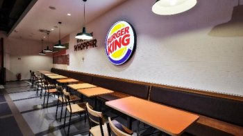 Чистая прибыль Restaurant Brands снизилась почти на четверть в первом полугодии Чистая прибыль Restaurant Brands снизилась почти на четверть в первом полугодии