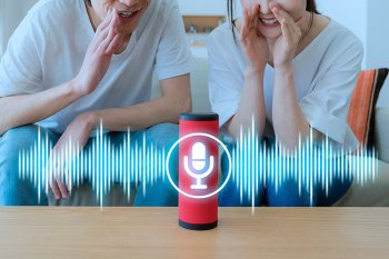 Алиса, Олег, Сири, продайте мне эту ручку: сможет ли ИИ заменить сейлза? Алиса, Олег, Сири, продайте мне эту ручку: сможет ли ИИ заменить сейлза?