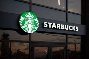 Starbucks заставил российского конкурента отказаться от слов buck и bucks в названии заведений Starbucks заставил российского конкурента отказаться от слов buck и bucks в названии заведений