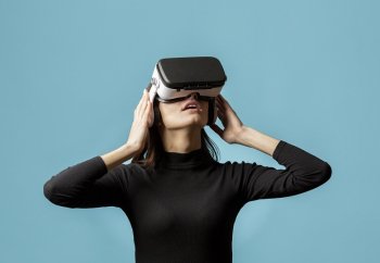 Мировой рынок AR/VR-шлемов в IV квартале продемонстрировал резкий рост