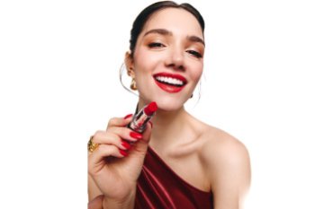 Евгения Медведева стала амбассадором Avon в России Евгения Медведева стала амбассадором Avon в России