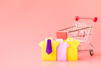 Трансформация ритейла: почему ритейлеры становятся рекламными площадками и новыми медиахолдингами Трансформация ритейла: почему ритейлеры становятся рекламными площадками и новыми медиахолдингами