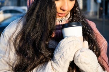 «ВкусВилл»: спрос на согревающие продукты в конце января вырос на 20-30% «ВкусВилл»: спрос на согревающие продукты в конце января вырос на 20-30%