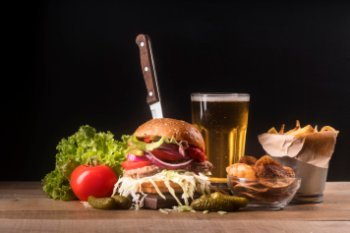 В России хотят ввести стоп-знаки для обозначения вредных продуктов В России хотят ввести стоп-знаки для обозначения вредных продуктов