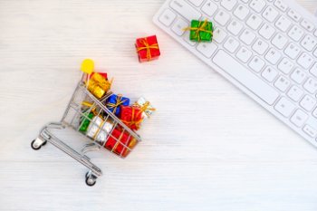 Акции на трех маркетплейсах: сравнение условий от эксперта Акции на трех маркетплейсах: сравнение условий от эксперта