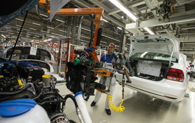 В России переименовали бывшее представительство Volkswagen В России переименовали бывшее представительство Volkswagen