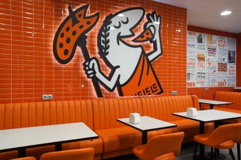 Американская сеть Little Caesars открыла первые пиццерии в России