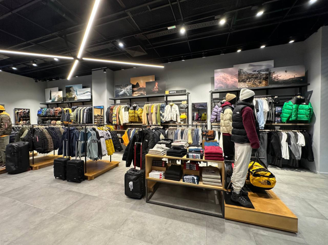 Hiker открыл первый магазин в Новосибирске Hiker открыл первый магазин в Новосибирске