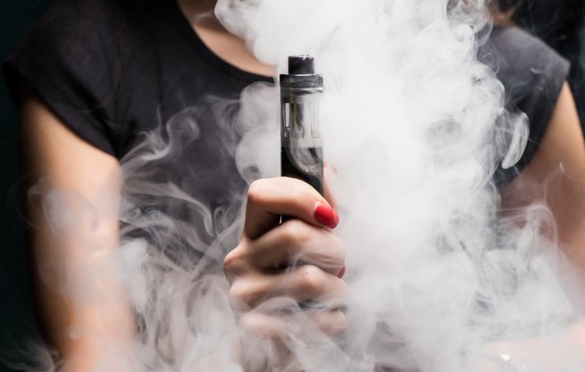 Запрет на вейпы в России могут ввести уже в этом году Запрет на вейпы в России могут ввести уже в этом году