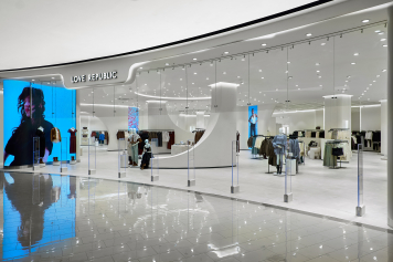 LOVE REPUBLIC открыл самый большой магазин сети (ФОТО) LOVE REPUBLIC открыл самый большой магазин сети (ФОТО)