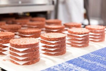 Пандемия способствовала росту рынка растительного мяса в 1,5 раза Пандемия способствовала росту рынка растительного мяса в 1,5 раза