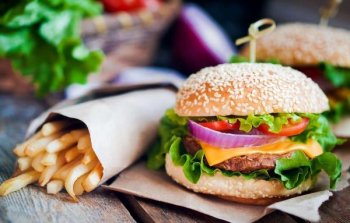 Москва выделила миллиард рублей на создание сетей фастфуда Москва выделила миллиард рублей на создание сетей фастфуда