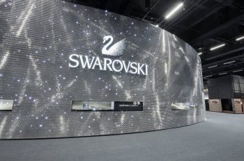 Swarovski полностью свернула бизнес в России Swarovski полностью свернула бизнес в России