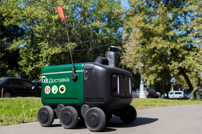 X5 Group пилотирует собственную доставку с помощью роботов X5 Group пилотирует собственную доставку с помощью роботов