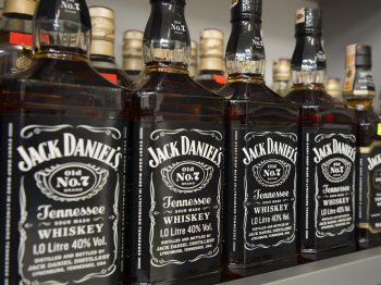 Владельцы Jack Daniel's и «Жигулей» ведут спор из-за бренда алколимонада Владельцы Jack Daniel's и «Жигулей» ведут спор из-за бренда алколимонада