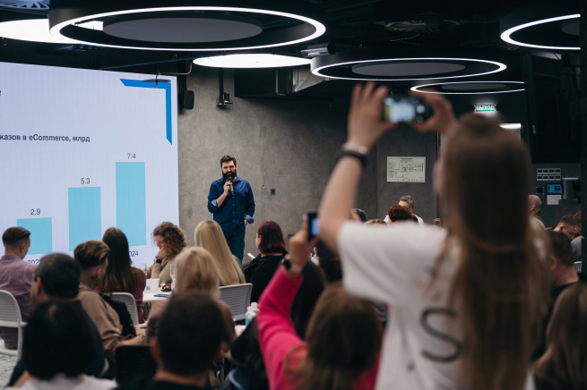 Стратегический анализ в формате игры: зачем руководителям участвовать в «ЧТО? ГДЕ? E-COM!» 22 сентября Стратегический анализ в формате игры: зачем руководителям участвовать в «ЧТО? ГДЕ? E-COM!» 22 сентября