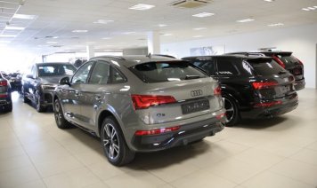 Продажи автомобилей класса «премиум» в августе упали на 18% Продажи автомобилей класса «премиум» в августе упали на 18%