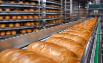 Холдинг «Коломенский» выкупил один из старейших хлебокомбинатов в Москве Холдинг «Коломенский» выкупил один из старейших хлебокомбинатов в Москве