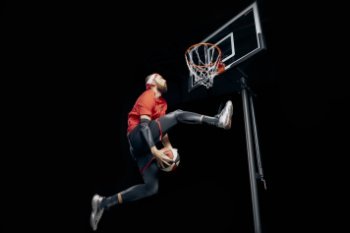 Ритейлер SneakerBOX запустил пространство для сторонников активного образа жизни Ритейлер SneakerBOX запустил пространство для сторонников активного образа жизни