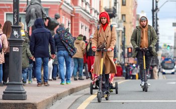 Электросамокатам и гироскутерам в РФ запретили скорость свыше 25 км/ч Электросамокатам и гироскутерам в РФ запретили скорость свыше 25 км/ч