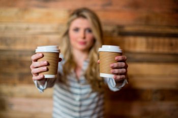 Тренды кофейного франчайзинга 2024: как меняется рынок в условиях нового кризиса Тренды кофейного франчайзинга 2024: как меняется рынок в условиях нового кризиса