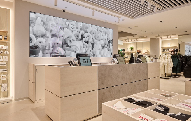 GJ открывает в ТРЦ «Галерея» в Краснодаре магазин со студией кастомизации GJ открывает в ТРЦ «Галерея» в Краснодаре магазин со студией кастомизации