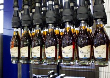 Популярный российский бренд коньяка «Киновский» сменил владельца Популярный российский бренд коньяка «Киновский» сменил владельца