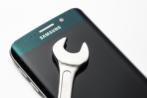Bloomberg пояснил взрывы телефонов Galaxy Note 7 — Попытка опередить Apple Bloomberg пояснил взрывы телефонов Galaxy Note 7 — Попытка опередить Apple