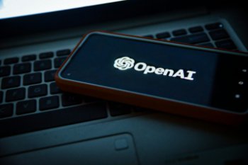 OpenAI планирует привлечь около 100 млрд долларов на расширение бизнеса OpenAI планирует привлечь около 100 млрд долларов на расширение бизнеса