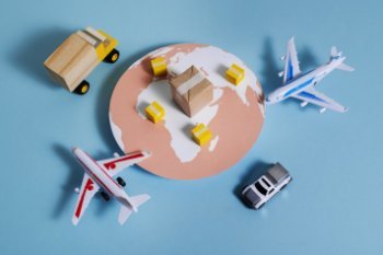 В РФ растет доля легальной доставки импортных товаров В РФ растет доля легальной доставки импортных товаров