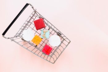 Ритейл в 2025 году: от точечных ИТ-проектов к управляемой операционной модели Ритейл в 2025 году: от точечных ИТ-проектов к управляемой операционной модели