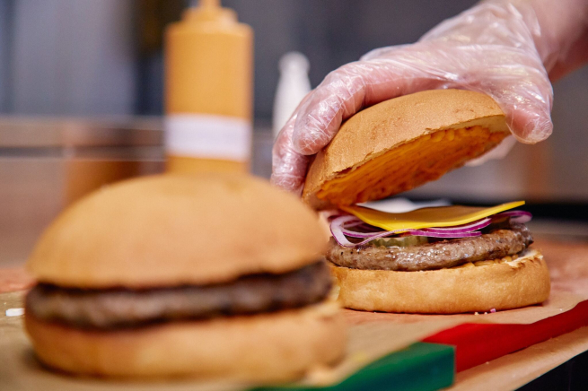 McDonald's изменит рецепт «Биг Мака» McDonald's изменит рецепт «Биг Мака»