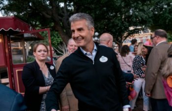 Disney определился с кандидатурой для выдвижения на пост генерального директора Disney определился с кандидатурой для выдвижения на пост генерального директора