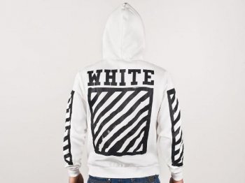 LVMH приобретает 60% акций итальянского бренда Off-White LVMH приобретает 60% акций итальянского бренда Off-White