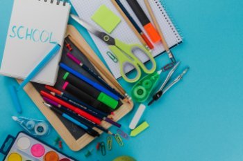 В сентябре количество запросов школьных товаров в поиске Яндекса возрастает на треть В сентябре количество запросов школьных товаров в поиске Яндекса возрастает на треть