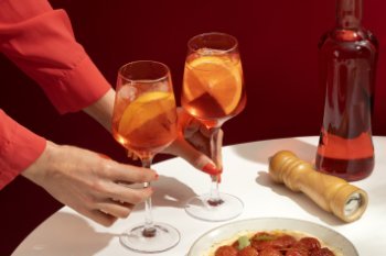Суд отменил повышенную таможенную пошлину на напитки Campari Group Суд отменил повышенную таможенную пошлину на напитки Campari Group