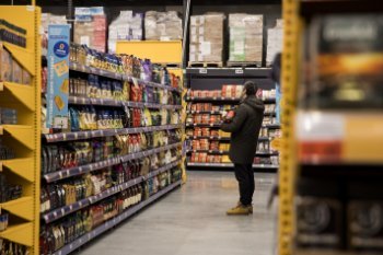 Главное за неделю: «Лента» планирует развивать «жесткие» дискаунтеры, Ingka продала последние участки в РФ, россияне теряют интерес к китайским авто Главное за неделю: «Лента» планирует развивать «жесткие» дискаунтеры, Ingka продала последние участки в РФ, россияне теряют интерес к китайским авто