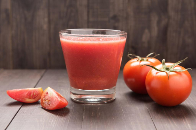Эксперт сообщил о нарушениях более чем в 60% упаковок томатного сока