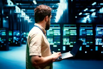 Осторожно, горячо: как бизнесу не «сгореть» на пике нагрузки, правильно разделяя данные Осторожно, горячо: как бизнесу не «сгореть» на пике нагрузки, правильно разделяя данные