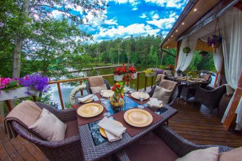 Названа дата возобновления работы ресторанов и пляжей Подмосковья Названа дата возобновления работы ресторанов и пляжей Подмосковья