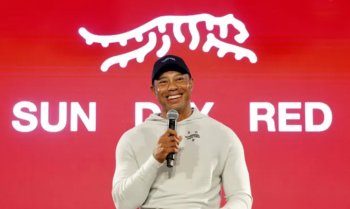 Гольфист Тайгер Вудс представил свою линию одежды с TaylorMade Гольфист Тайгер Вудс представил свою линию одежды с TaylorMade